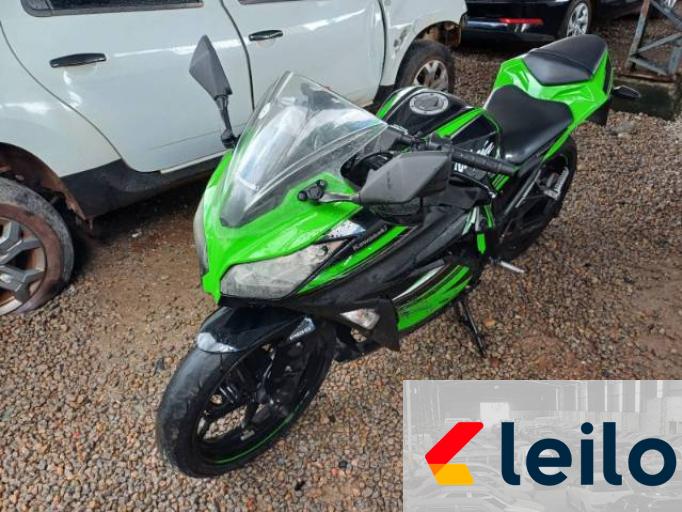 KAWASAKI NINJA 300 18/18