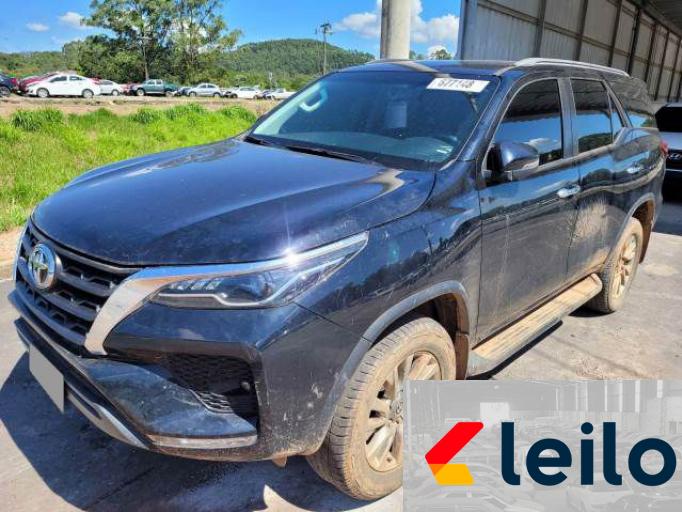 TOYOTA HILUX SW4 20/20